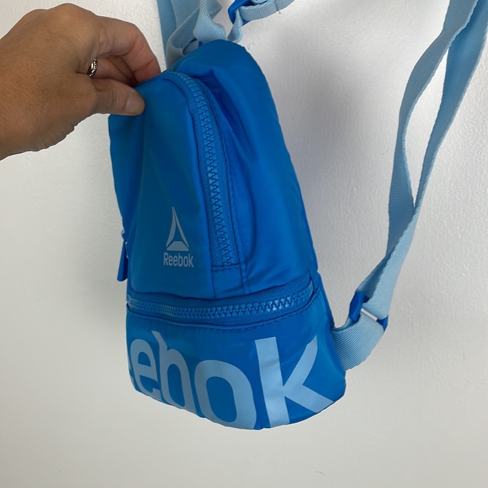 NWOT Small Reebok Backpack Color Blue - Picture 4 of 9